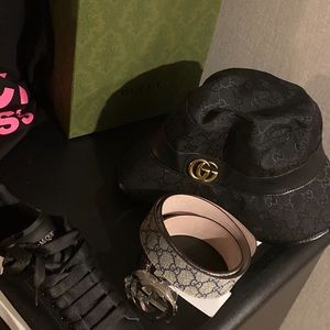 Authentic Gucci bucket hat worn one time